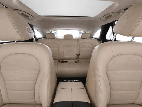 Used 2022 Mercedes-Benz GLC 300 w/ Premium Package Lite image 12