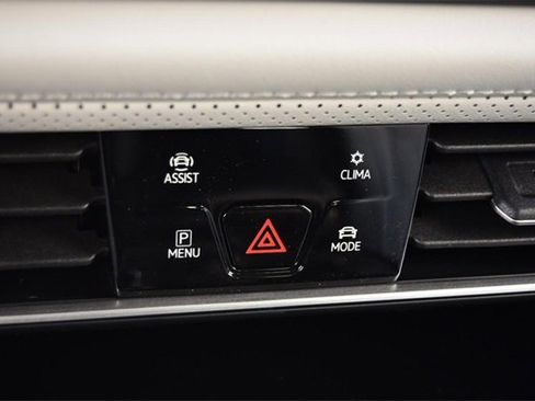 New 2026 Volkswagen Atlas Cross Sport SEL Premium R-Line image 15