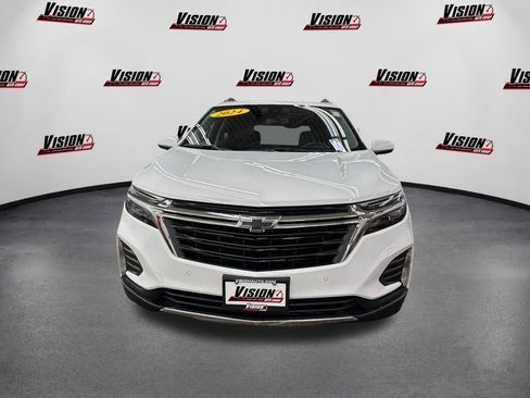 Used 2024 Chevrolet Equinox LT image 2