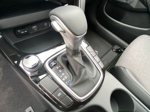 New 2026 Kia Seltos S FWD image 18