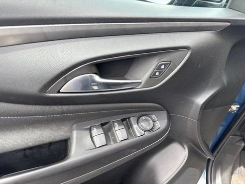 Used 2024 Buick Envista Sport Touring w/ Convenience I Package FWD image 18