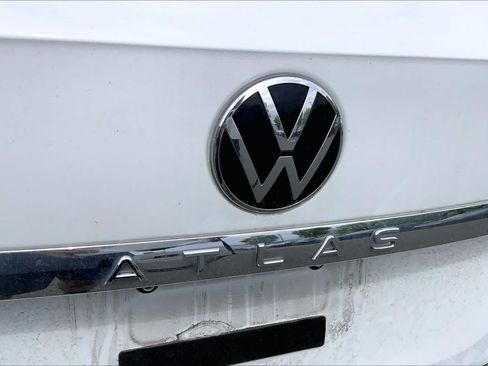 Used 2021 Volkswagen Atlas SE w/ Panoramic Sunroof Package AWD/4WD image 31
