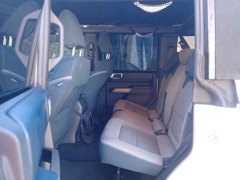 Used 2022 Ford Bronco Outer Banks image 12