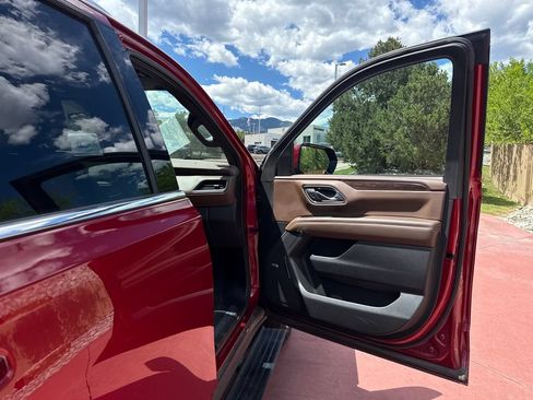 Used 2022 Chevrolet Tahoe High Country AWD/4WD image 29