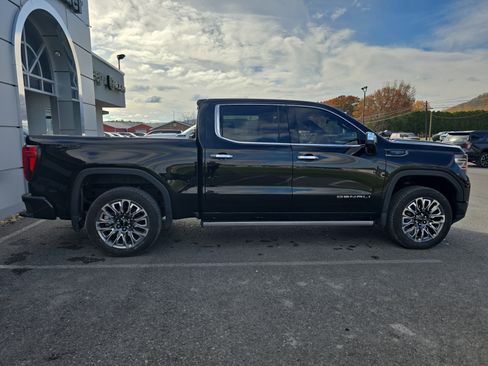 Used 2024 GMC Sierra 1500 Denali Ultimate image 2