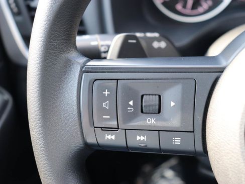 Used 2024 Nissan Rogue S AWD/4WD image 28