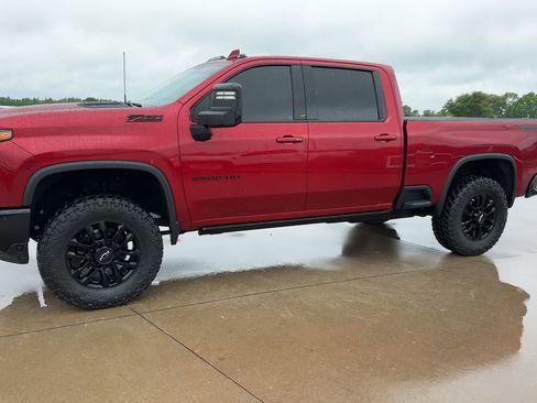 Used 2025 Chevrolet Silverado 2500 LTZ w/ Trail Boss Package AWD/4WD image 4