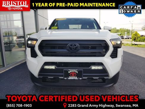 Certified 2024 Toyota Tacoma SR5 AWD/4WD image 35