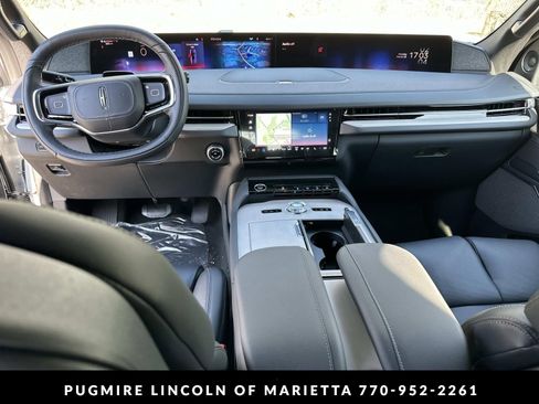 New 2026 Lincoln Navigator Reserve w/ Jet Appearance Package AWD/4WD image 15