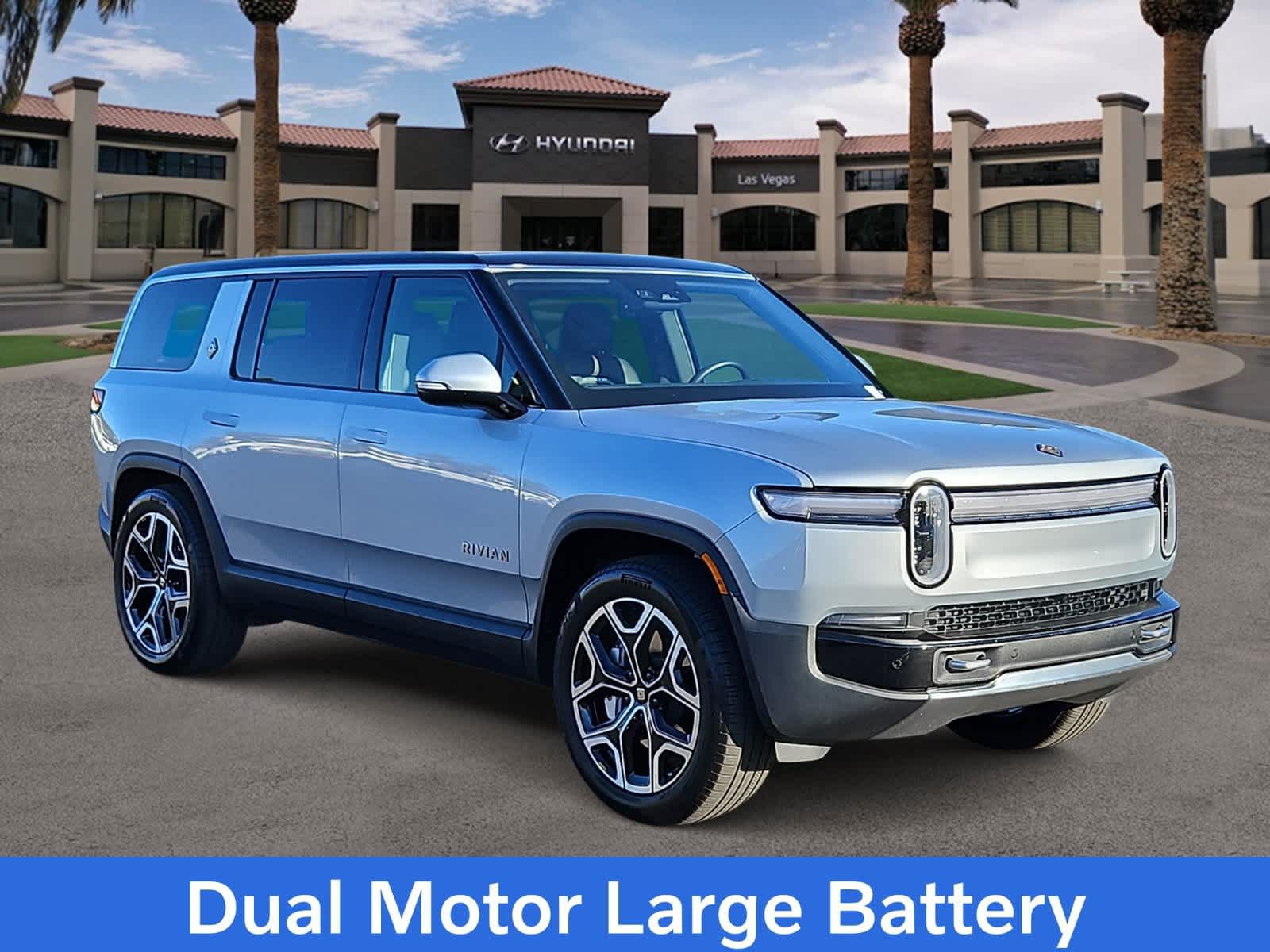 Used 2025 Rivian R1S Adventure Dual AWD/4WD image 2