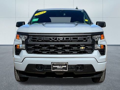 Used 2024 Chevrolet Silverado 1500 Custom image 3