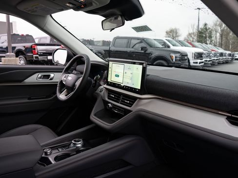 New 2026 Ford Explorer Active w/ Active Comfort Package image 22