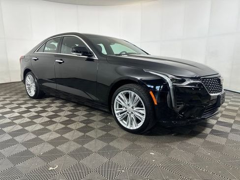 Used 2022 Cadillac CT4 Premium Luxury image 2