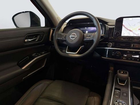 Used 2023 Nissan Pathfinder Platinum w/ Lighting Package (N93) image 27