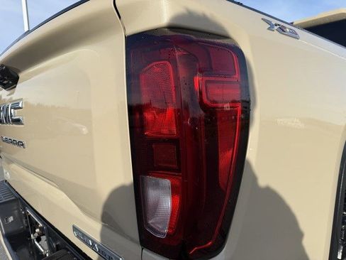 Used 2023 GMC Sierra 1500 Elevation image 6