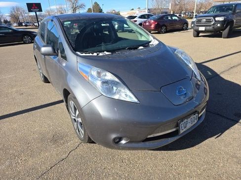 Used 2016 Nissan Leaf SV image 1