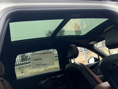 New 2026 Lincoln Nautilus Reserve w/ Jet Appearance Package image 11