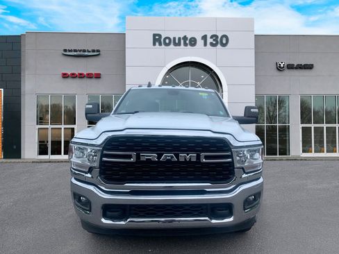 Used 2024 RAM 3500 Big Horn AWD/4WD image 2