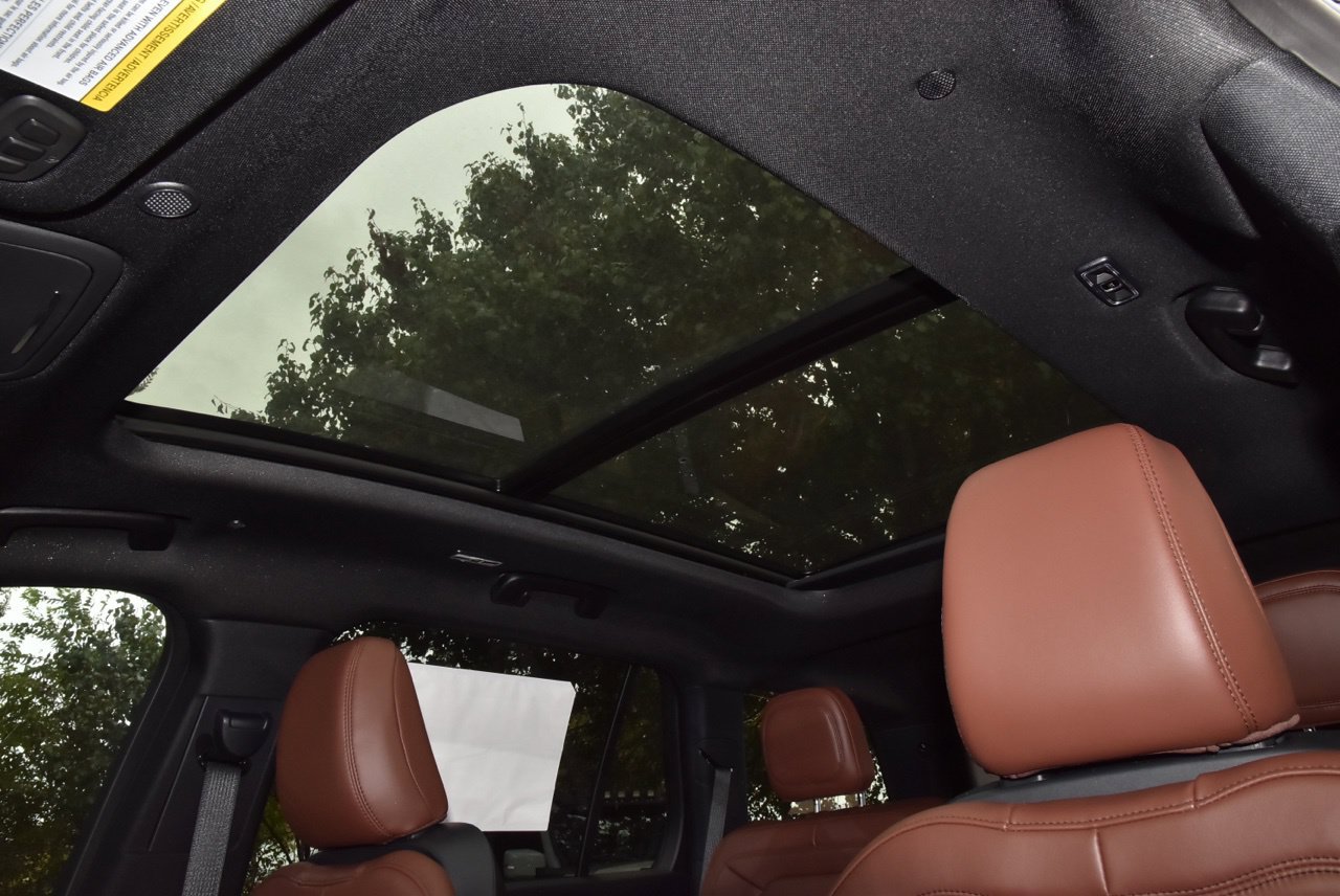 New 2027 Lincoln Aviator Reserve w/ Jet Appearance Package RWD image 32