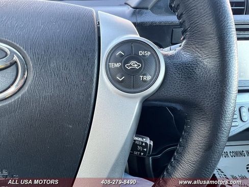 Used 2014 Toyota Prius C Four image 18