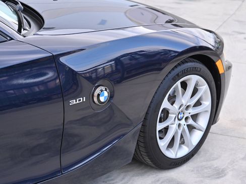 Used 2007 BMW Z4 3.0i RWD image 40