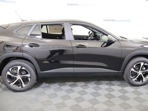 New 2026 Chevrolet Trax RS w/ Driver Confidence Package FWD image 5