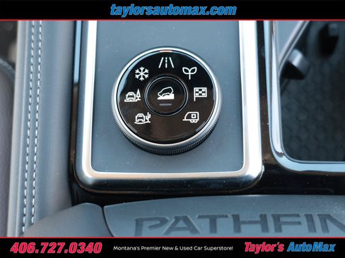 New 2026 Nissan Pathfinder Platinum w/ Accent Package AWD/4WD image 24