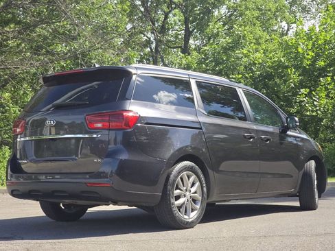 Used 2020 Kia Sedona EX FWD image 14