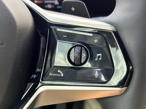 Used 2025 BMW X3 xDrive30i w/ Convenience Package image 10