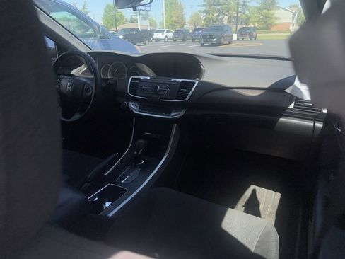 Used 2014 Honda Accord EX image 10