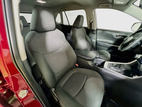 Certified 2025 Toyota RAV4 XLE AWD/4WD image 24
