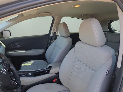 Used 2021 Honda HR-V LX image 13