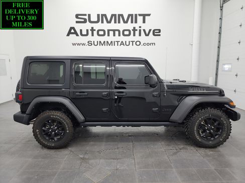 Used 2022 Jeep Wrangler Unlimited Sport image 1