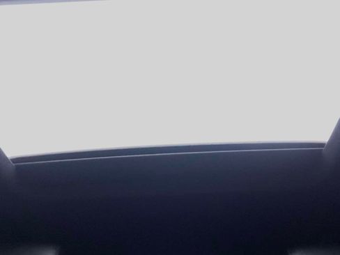 Used 2020 Dodge Charger SXT w/ Leather Interior Group image 5