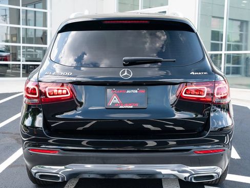 Used 2021 Mercedes-Benz GLC 300 4MATIC w/ Premium Package image 17