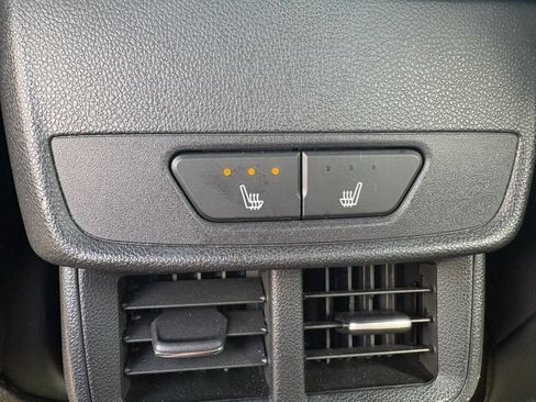 Used 2025 Chevrolet Equinox RS w/ Safety and Technology Package FWD image 33