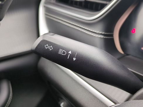 Used 2023 Jeep Grand Cherokee Altitude image 31