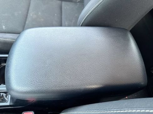 Used 2018 Toyota RAV4 XLE w/ Convenience Package AWD/4WD image 21