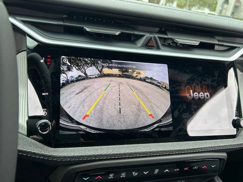 New 2026 Jeep Cherokee Laredo image 21