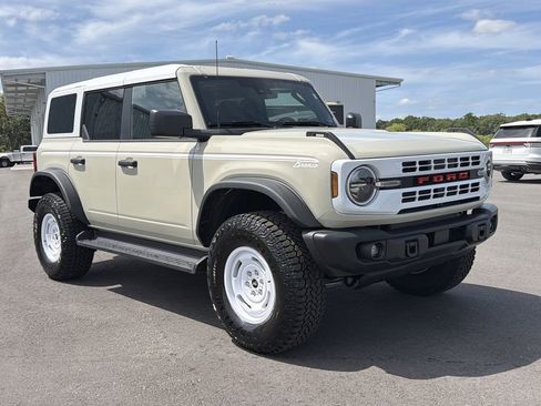 New 2026 Ford Bronco Heritage Edition AWD/4WD image 2