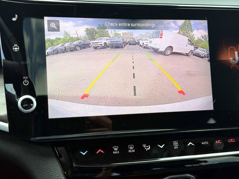 New 2026 Jeep Grand Cherokee Limited w/ Limited Altitude Package AWD/4WD image 16