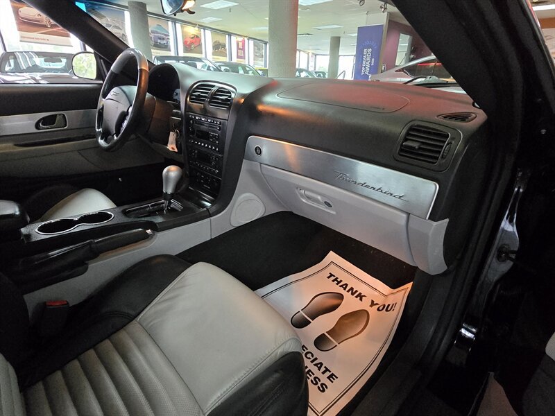 Used 2002 Ford Thunderbird Neiman Marcus RWD image 12
