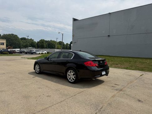 Used 2011 INFINITI G37 x Sedan w/ Premium Pkg AWD/4WD image 5