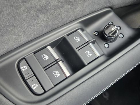 New 2026 Audi SQ7 Premium Plus image 30