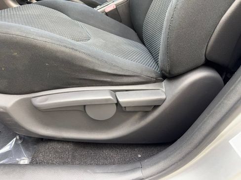 Used 2008 Toyota RAV4 Sport FWD image 27