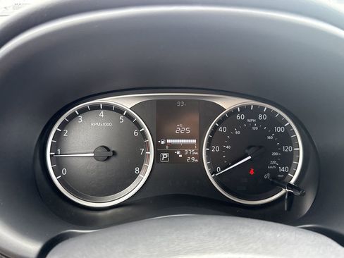 New 2025 Nissan Kicks Play S image 11