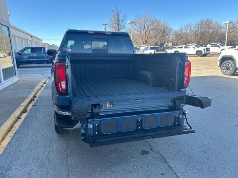 Used 2024 GMC Sierra 1500 SLT w/ SLT Premium Plus Package image 8