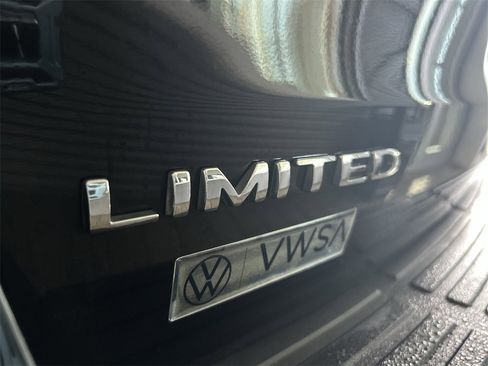 Used 2024 Ford Expedition Max Limited image 53