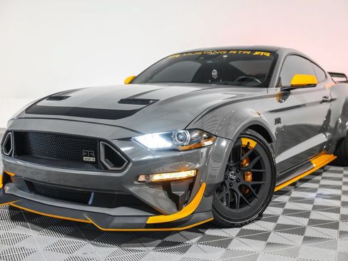 Used 2021 Ford Mustang GT Premium w/ Equipment Group 401A RWD image 10