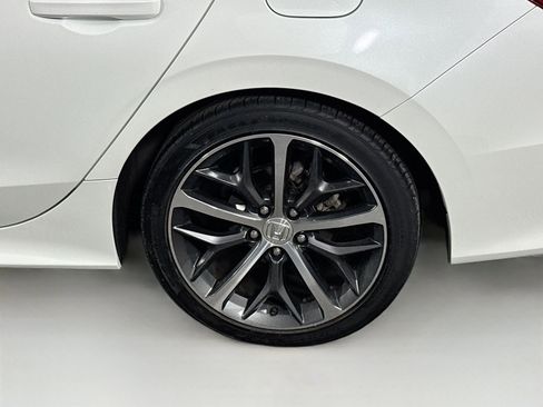 Certified 2024 Honda Civic Touring image 9
